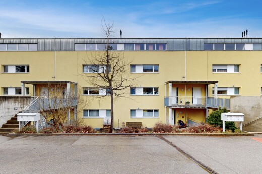 extérieur du bâtiment avec vue sur le complexe d'appartements, apartment complex view, from community, day time, et escaliers