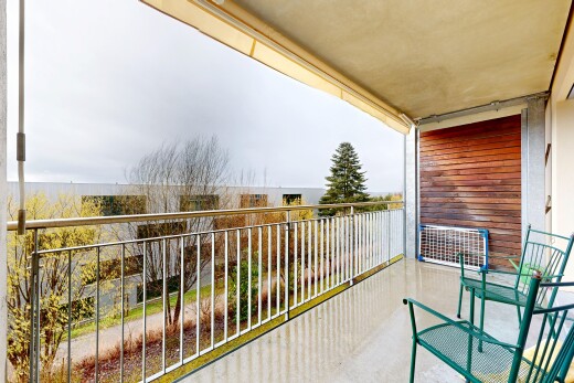 balcon avec balcon, overcast, et from property