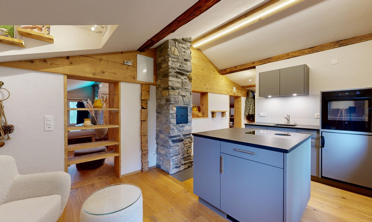 küche mit kitchen island, kücheninsel, ofen, wood finish floor, und holzfußboden