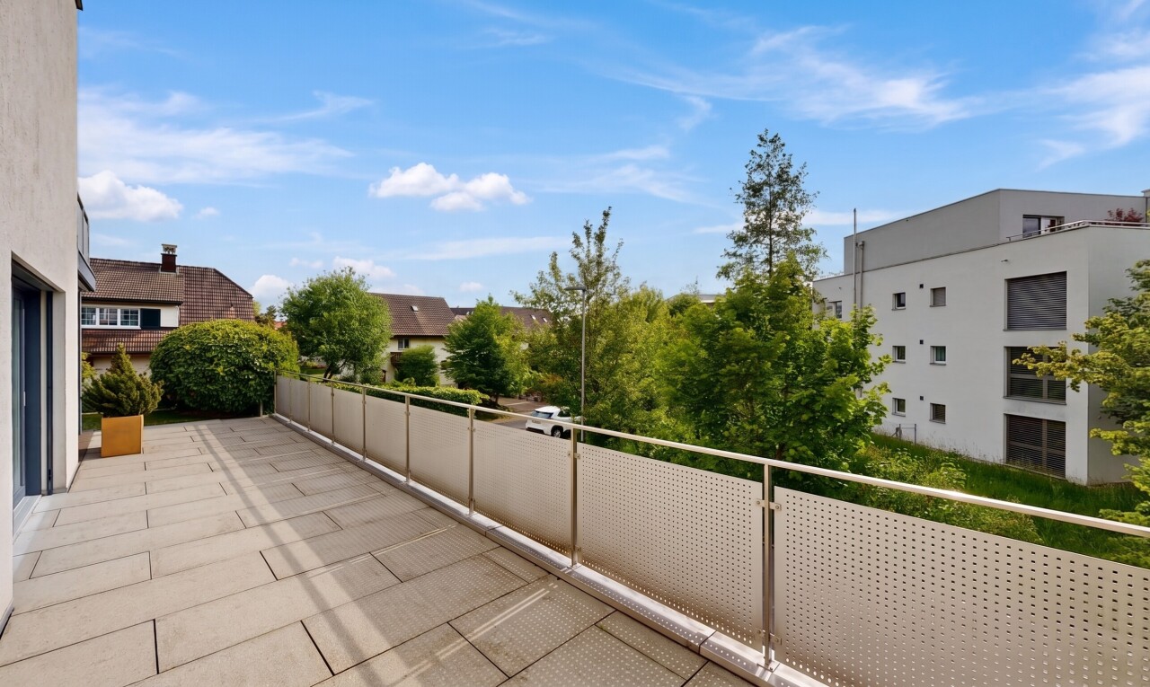 balkon mit day time, from property, und terrasse