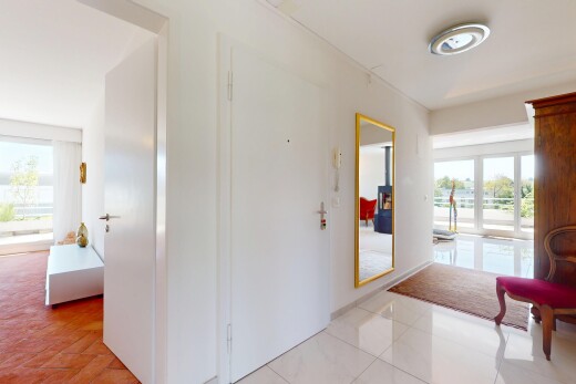 halle / korridor mit inside property, natürliches licht, natural light, gipskartonwand, und drywall