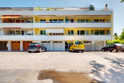 außenansicht mit apartment complex view, blick auf wohnanlage, property visible, und day time