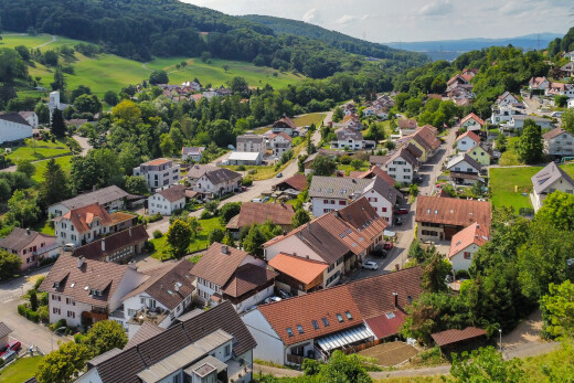blick auf die berge mit residential view, wohngebietblick, und aerial view