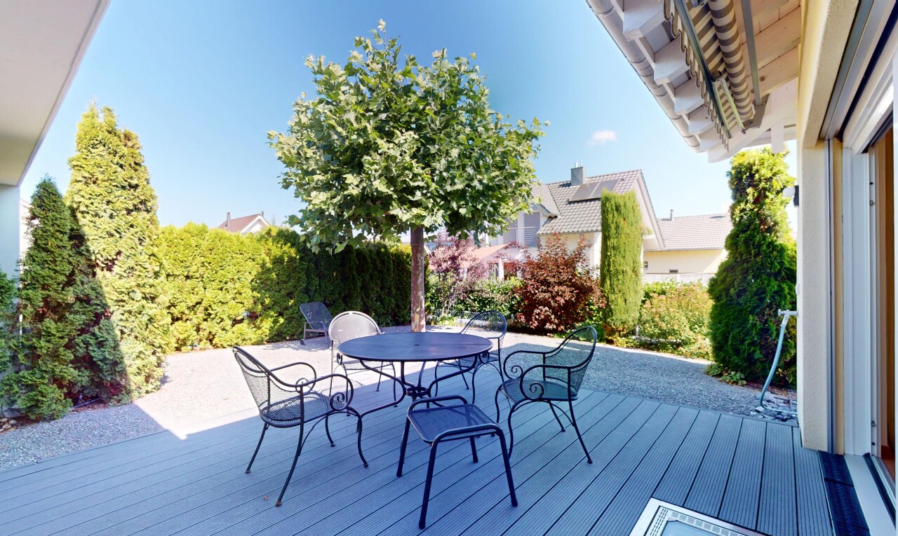 terrasse mit essbereich im freien, day time, deck, und from property