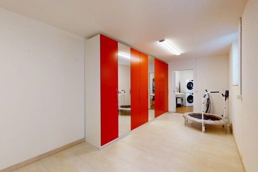 halle / korridor mit inside property, drywall, gipskartonwand, tumbler, und baseboards wall