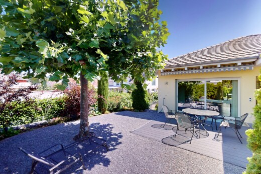 terrasse mit deck und day time