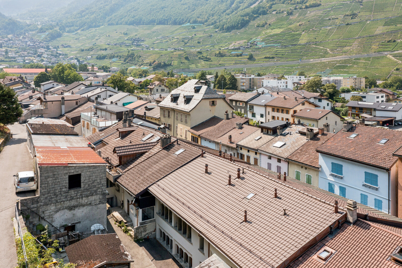 view of mountain background