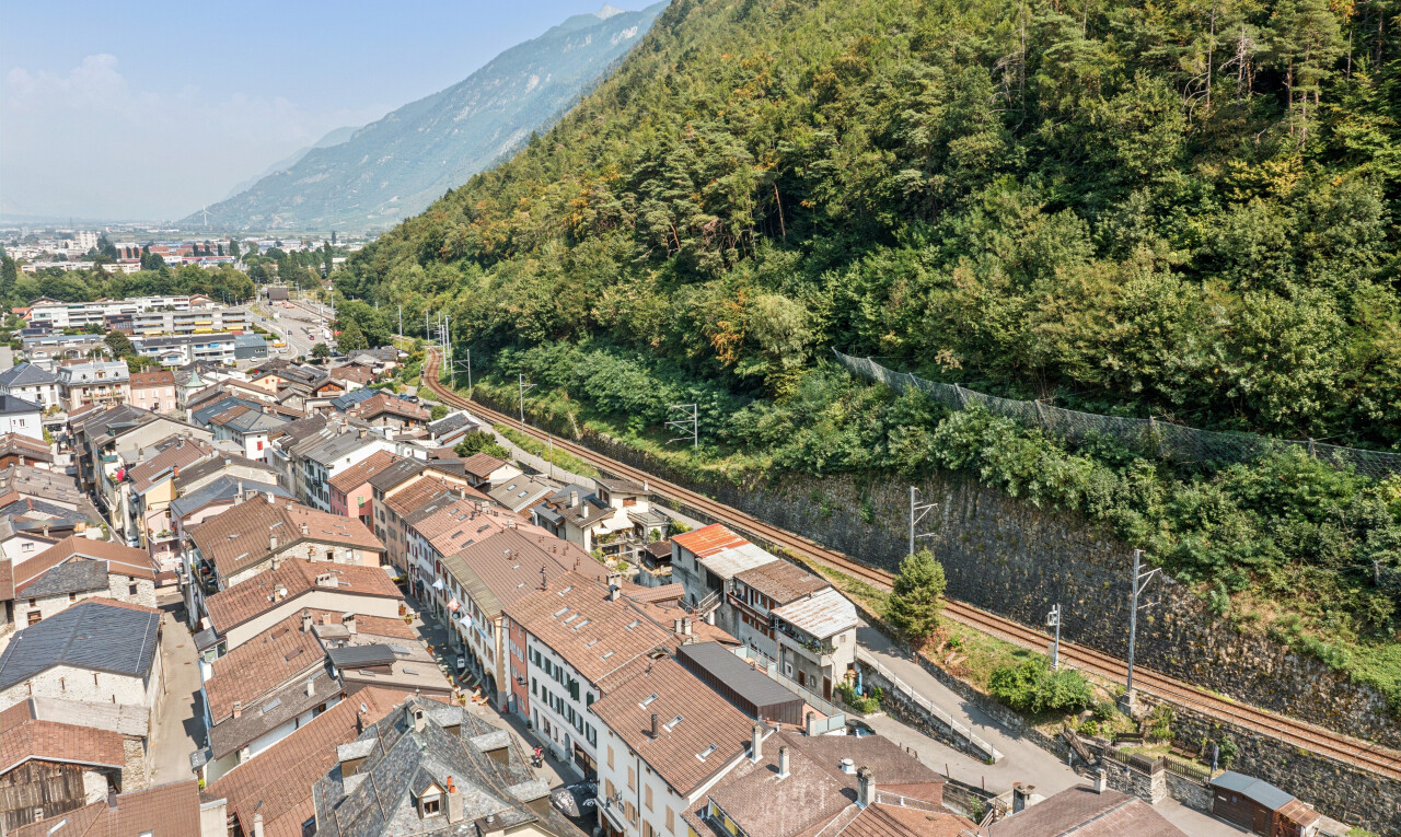 view of mountain background