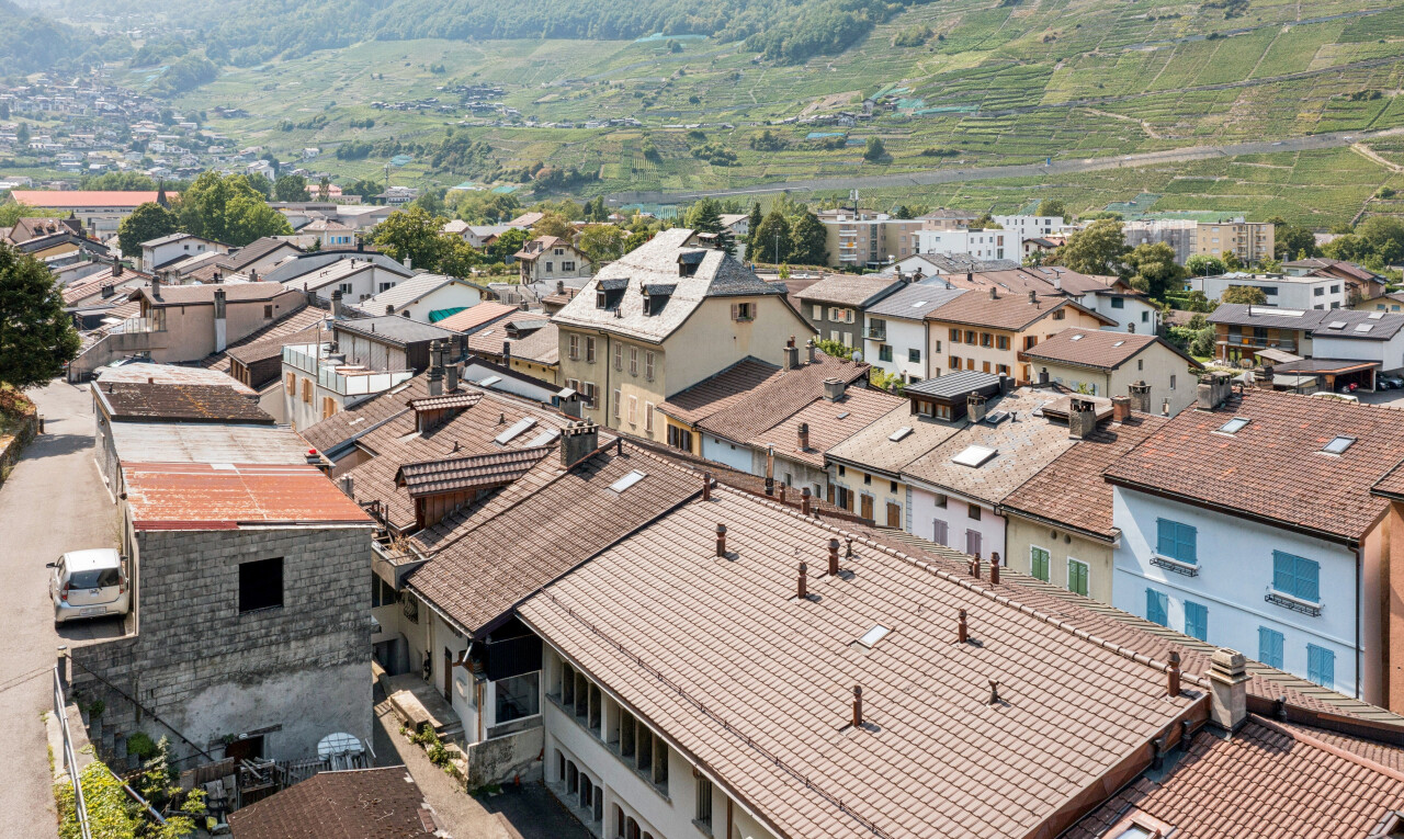 view of mountain background