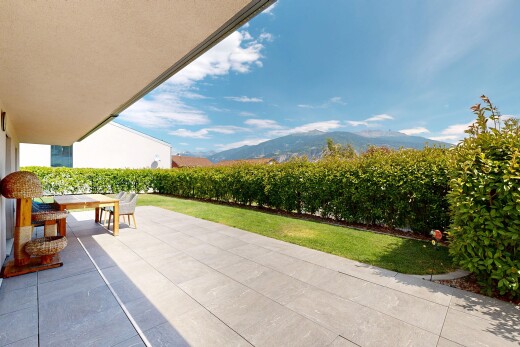 terrasse avec mountain view, vue sur la montagne, from property, terrasse, et day time