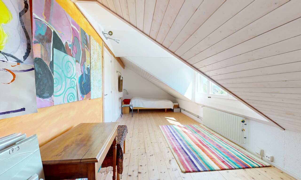 zimmer / schlafzimmer mit wood ceiling, holzdecke, vaulted ceiling, dachschräge, und kühler