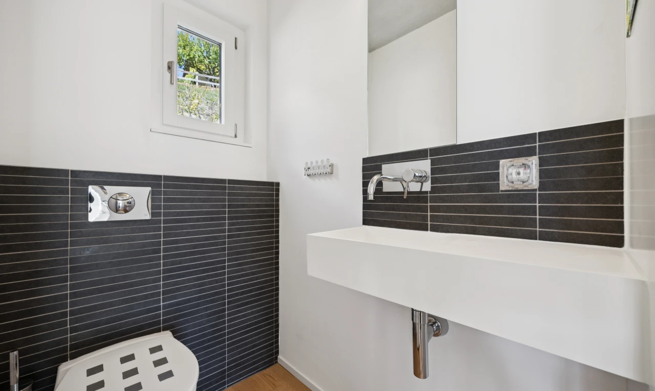 bad mit gipskartonwand, drywall, gäste-wc, fliesenwand, und tile wall