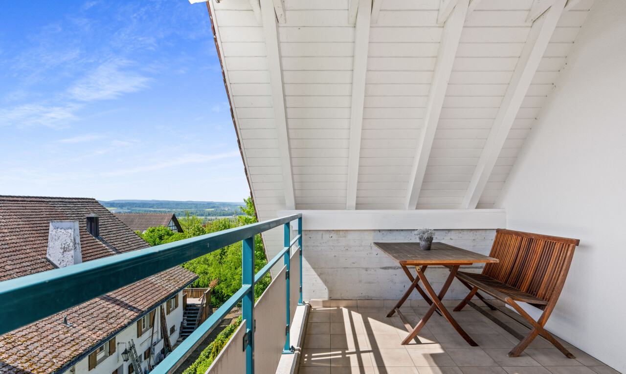 balcon avec from property, balcon, et day time