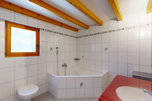 bad mit tile wall, fliesenwand, komplettes badezimmer, bad, und beamed ceiling