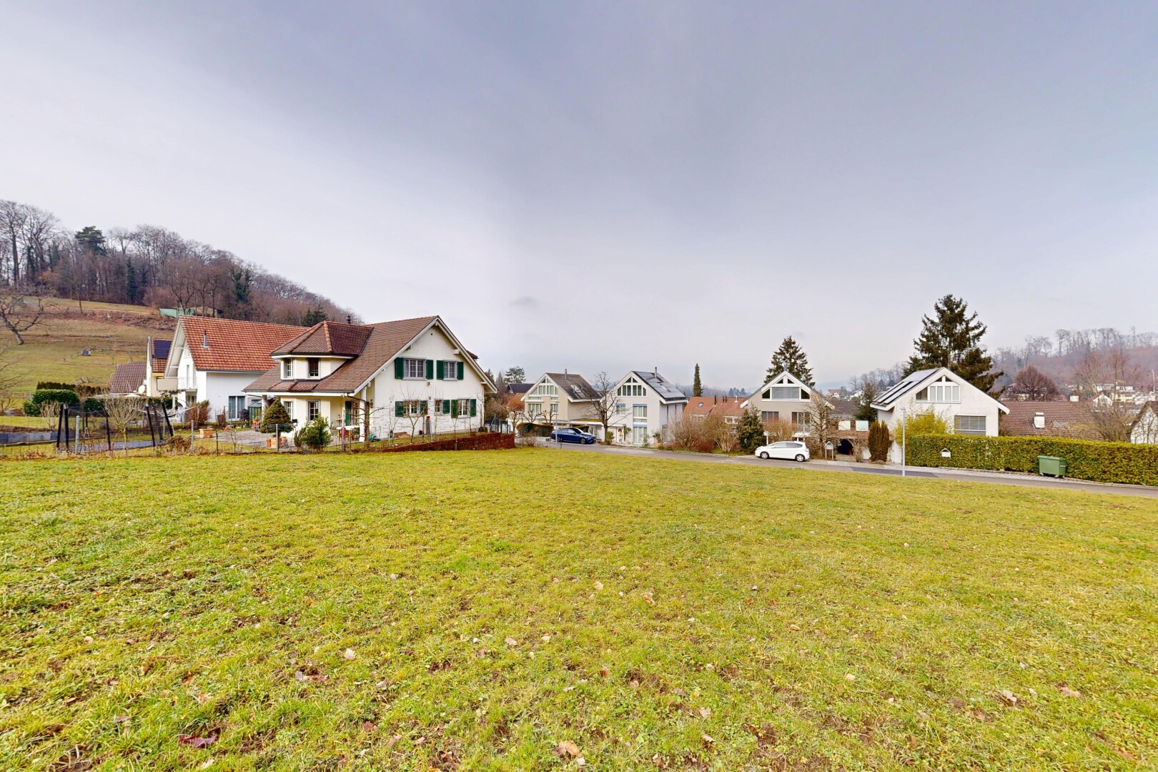 außenansicht mit rasen, wohngebietblick, residential view, und zaun