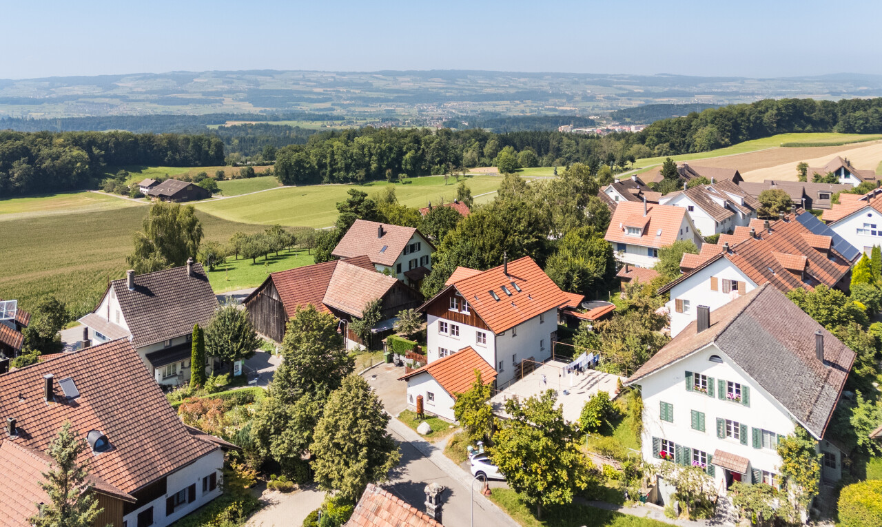außenansicht mit day time, wohngebietblick, und residential view