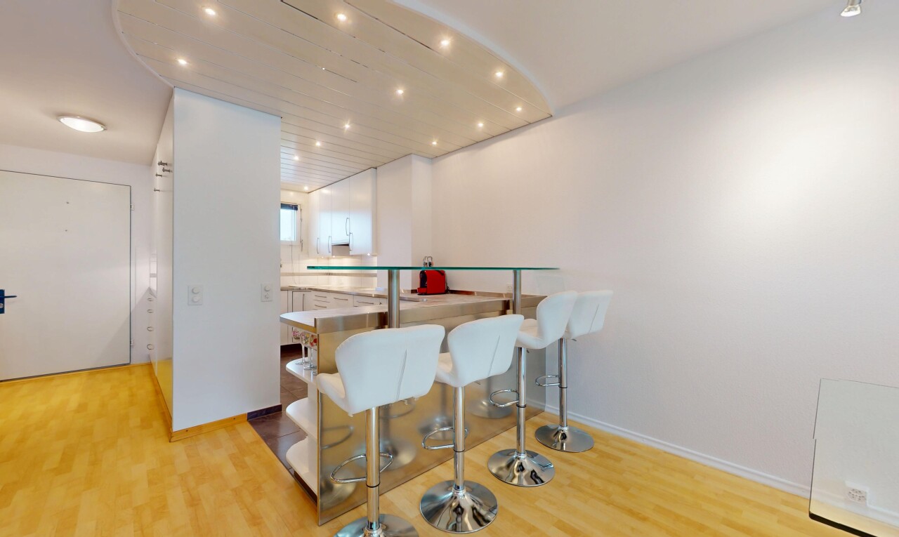 dining room featuring light wood-style flooring and recessed lighting