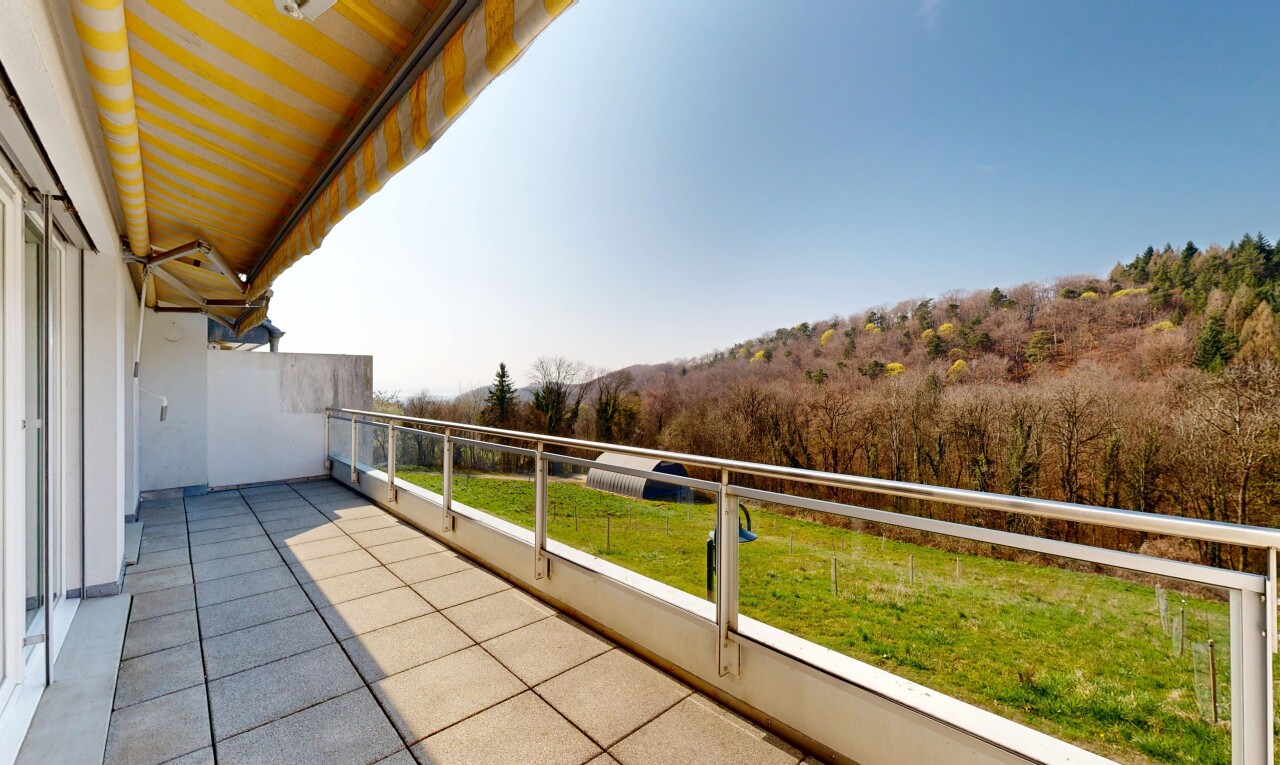 balcon avec from property, terrasse, et day time