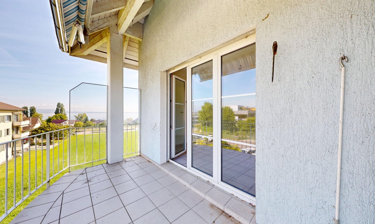 terrasse mit day time, from property, und rasen