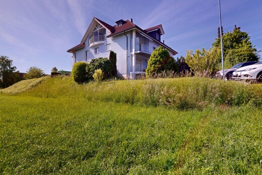 außenansicht mit stuckverkleidung, property visible, und day time