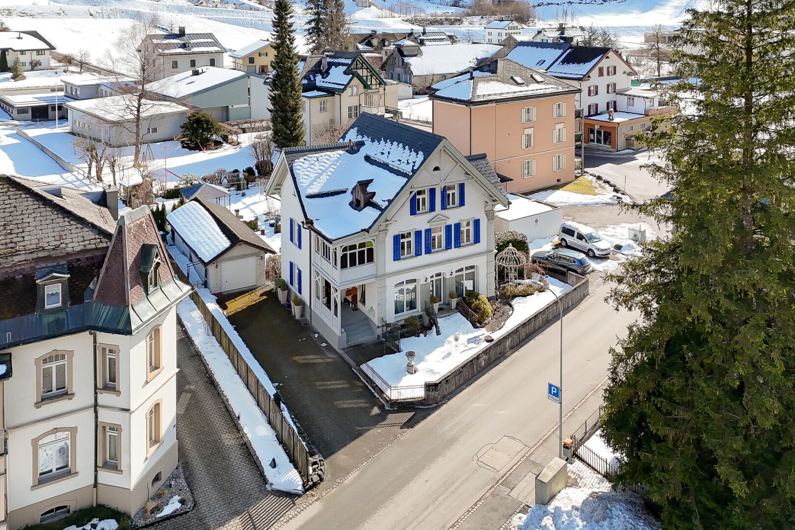 façade avec snow