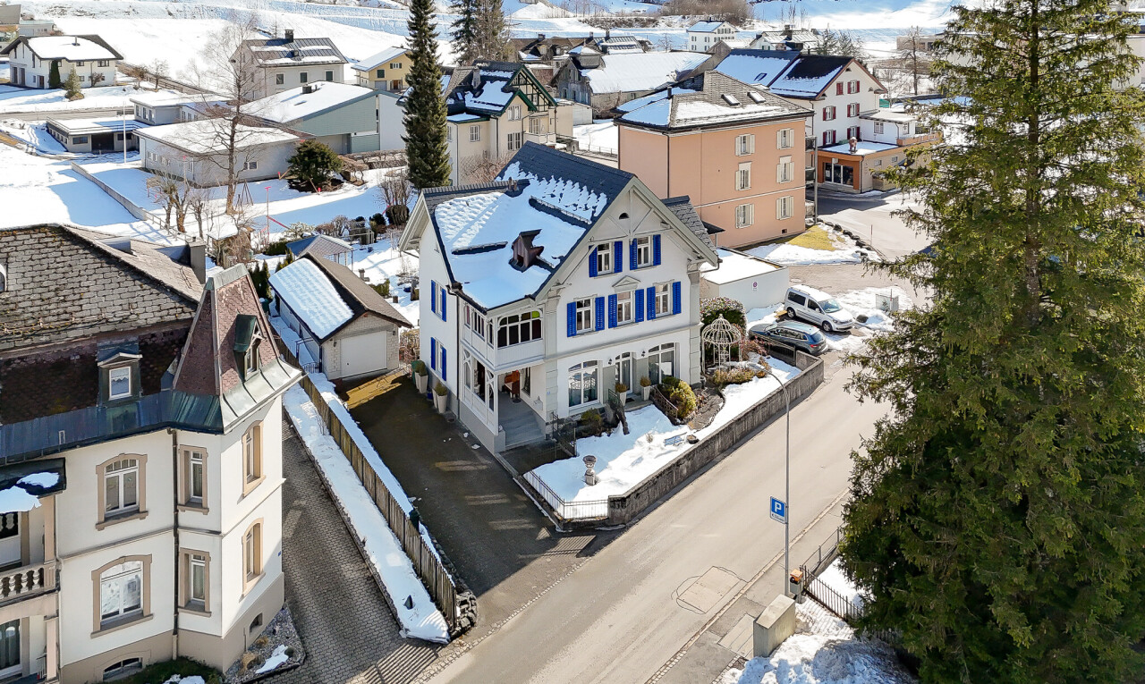 façade avec snow