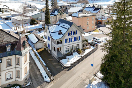 außenansicht mit snow