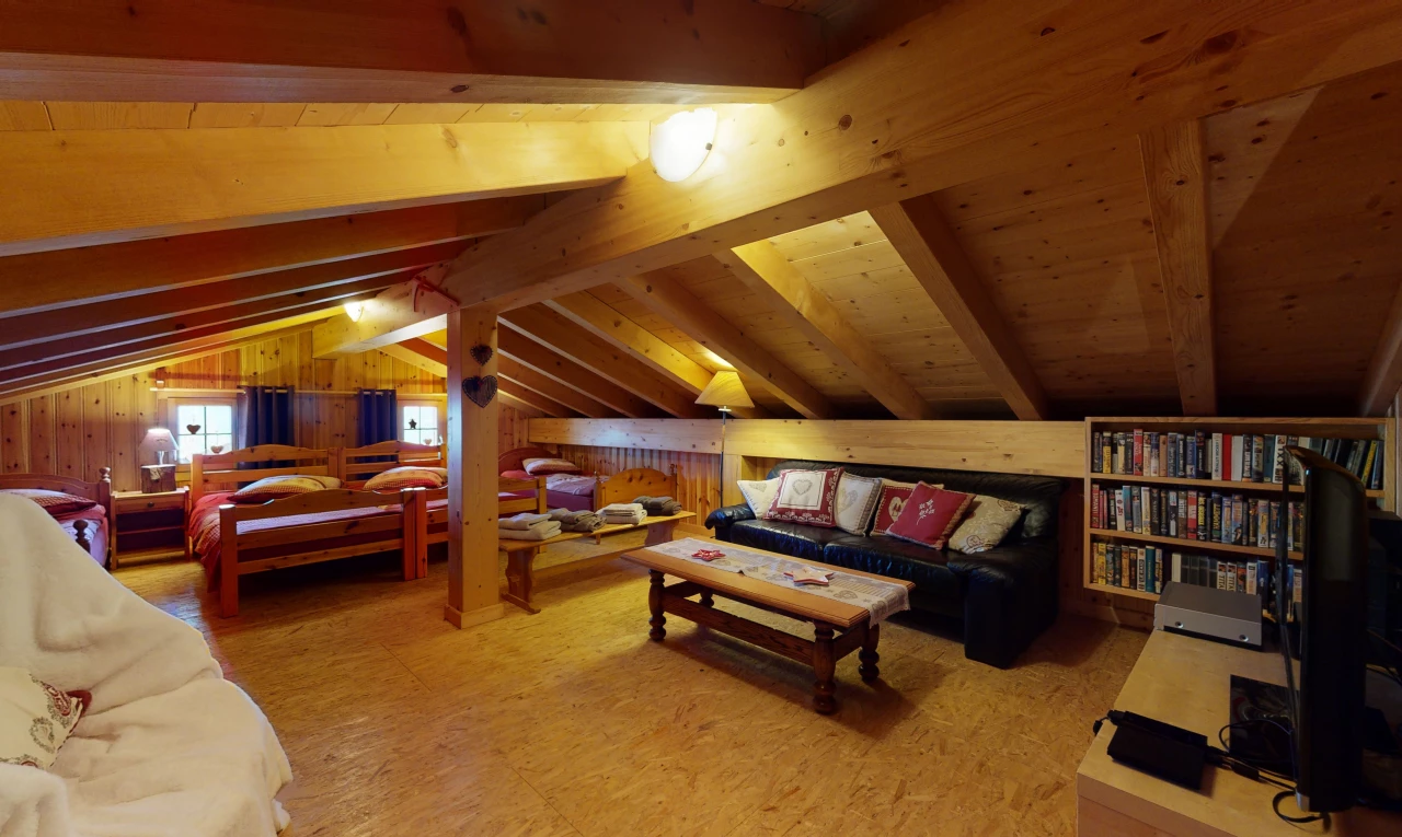 schlafzimmer mit haftdecke mit strahlen