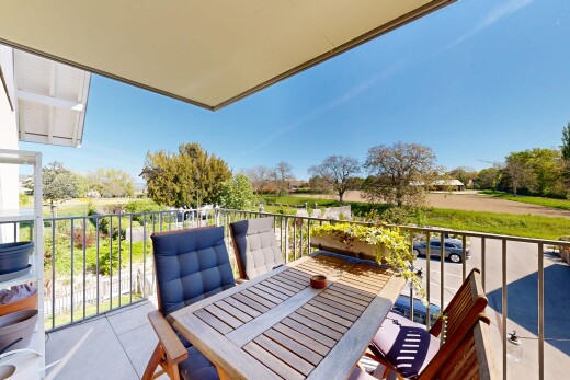 balcon avec from property, coin repas extérieur, day time, et terrasse