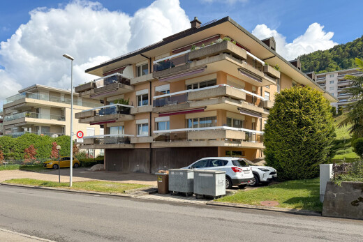 außenansicht mit apartment complex view, blick auf wohnanlage, day time, und from community