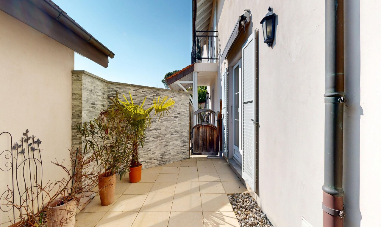 terrasse mit day time, terrasse, und from property