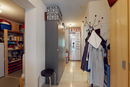 halle / korridor mit fliesenboden