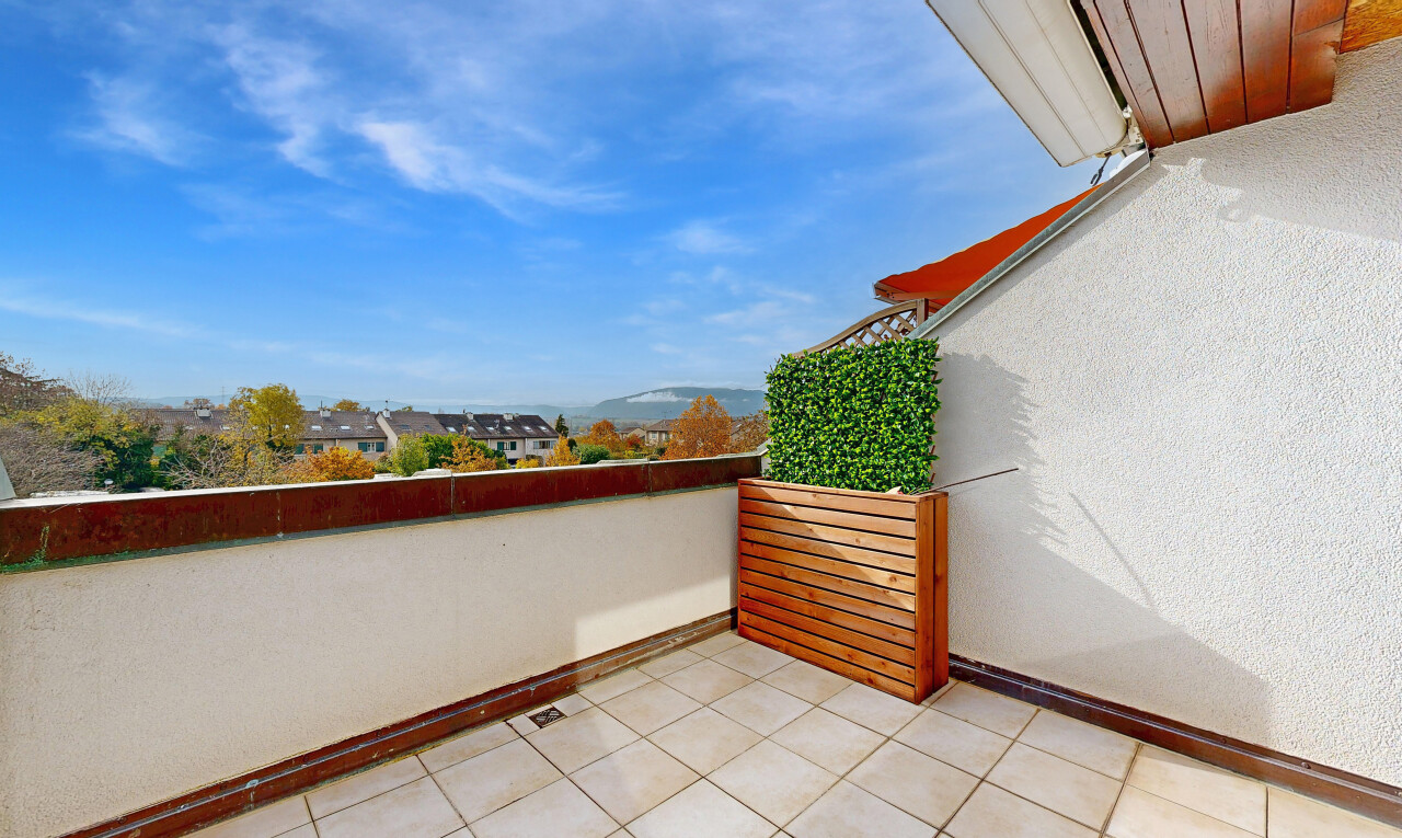 terrasse avec from property, day time, terrasse, mountain view, et vue sur la montagne