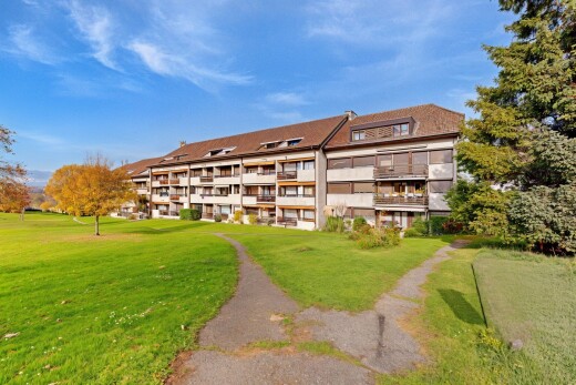 außenansicht mit day time, apartment complex view, und blick auf wohnanlage