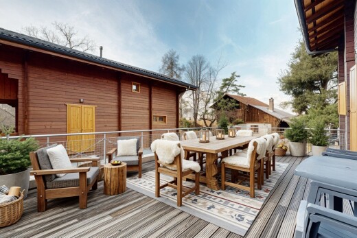 terrasse avec terrasse, coin repas extérieur, day time, et from property
