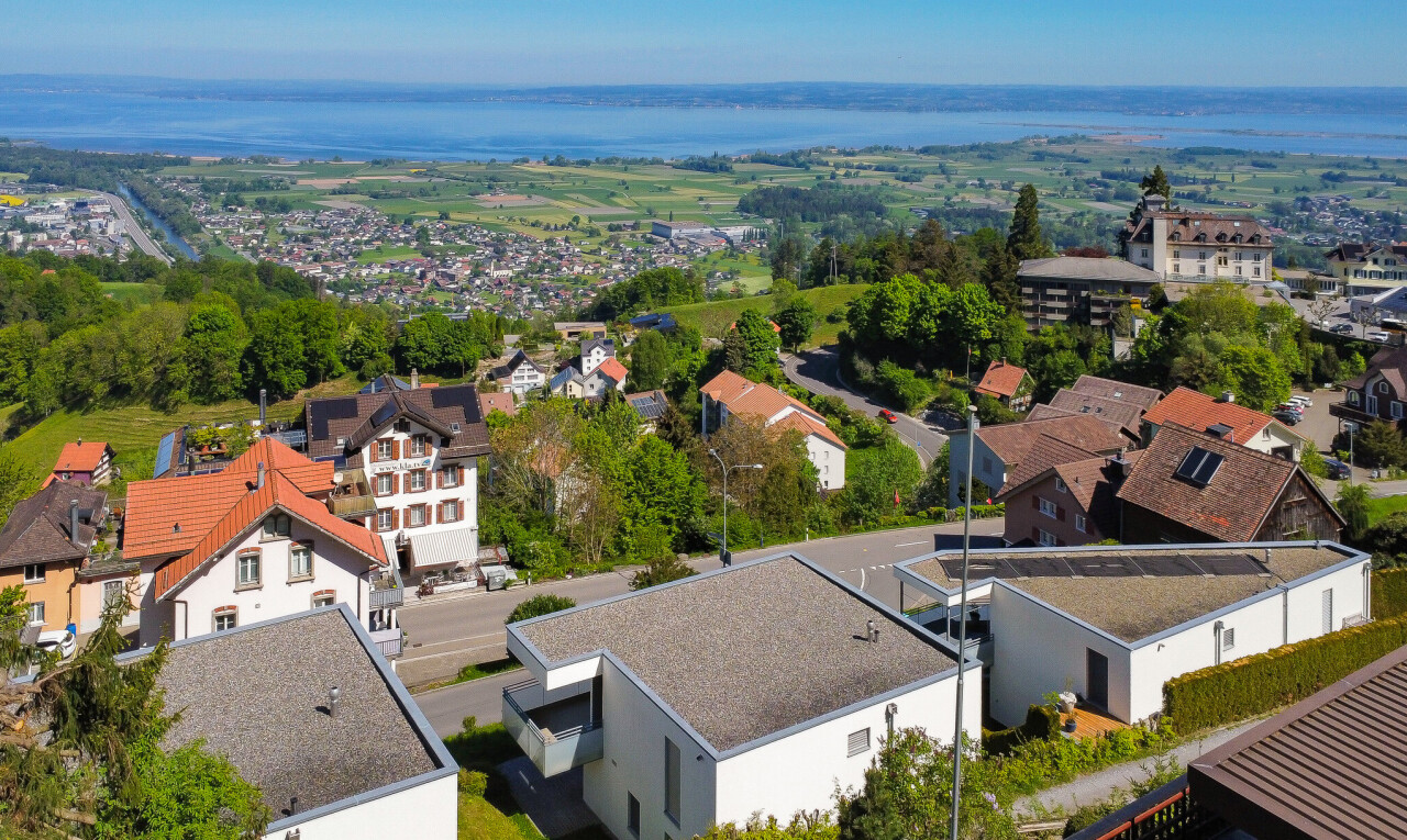 outdoor house featuring a residential view