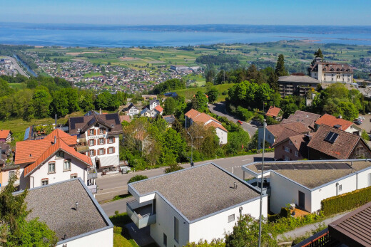outdoor house featuring a residential view