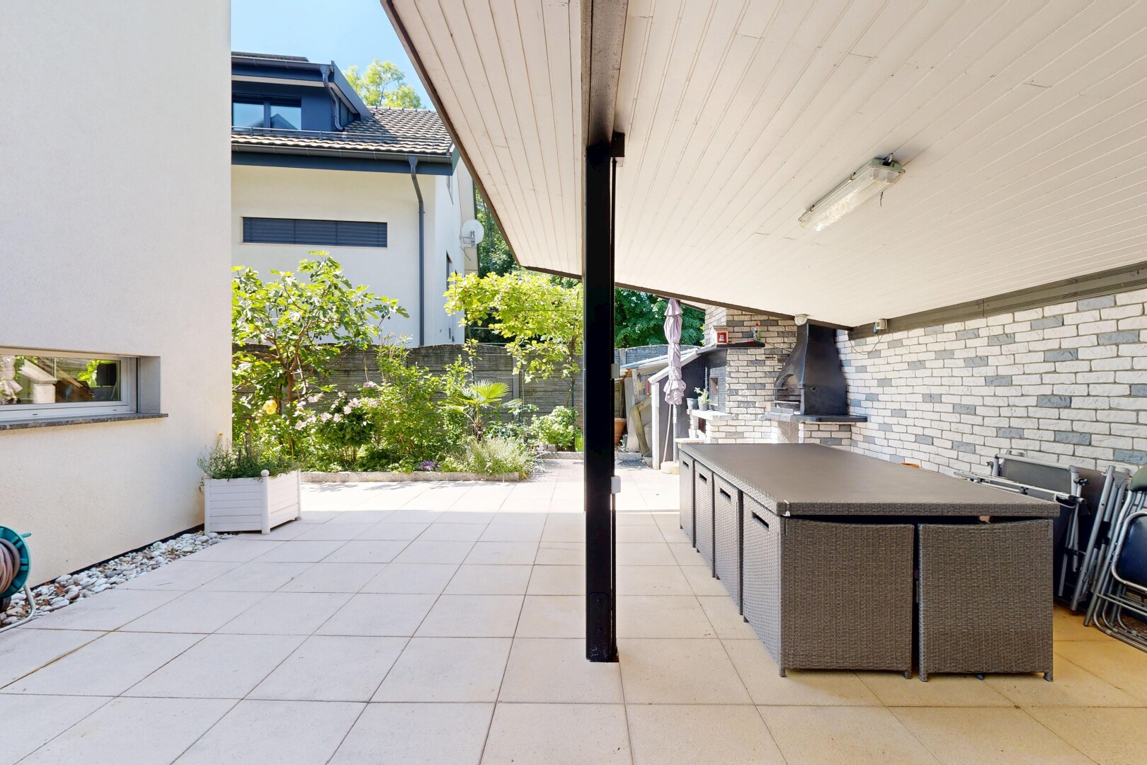 terrasse avec terrasse, day time, from property, et clôture