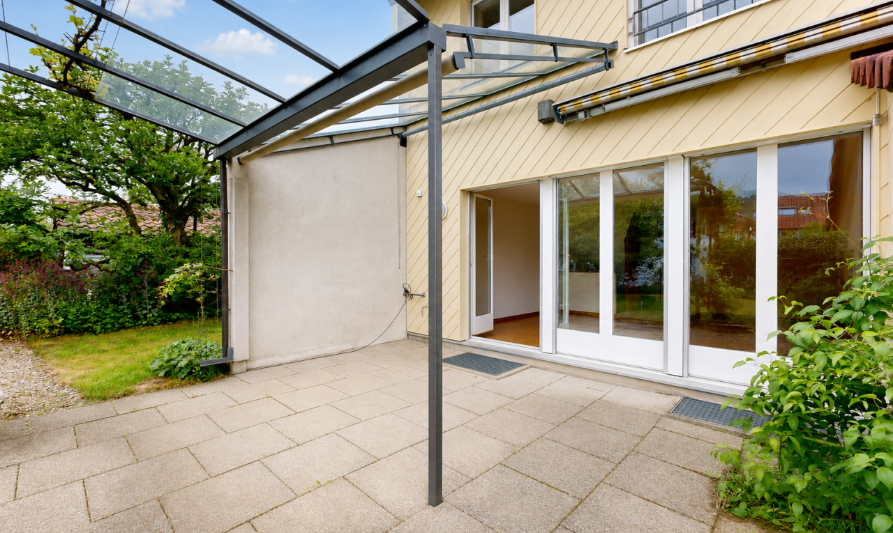 terrace with a patio area