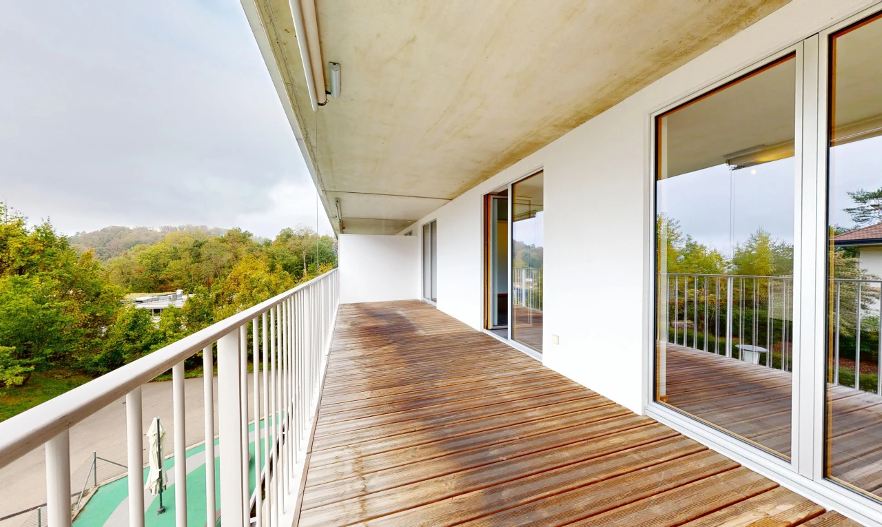 balcon avec balcon, overcast, et from property