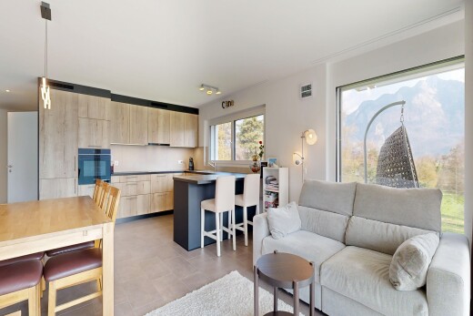 wohn- / esszimmer mit natural light, natürliches licht, inside property, drywall, und gipskartonwand