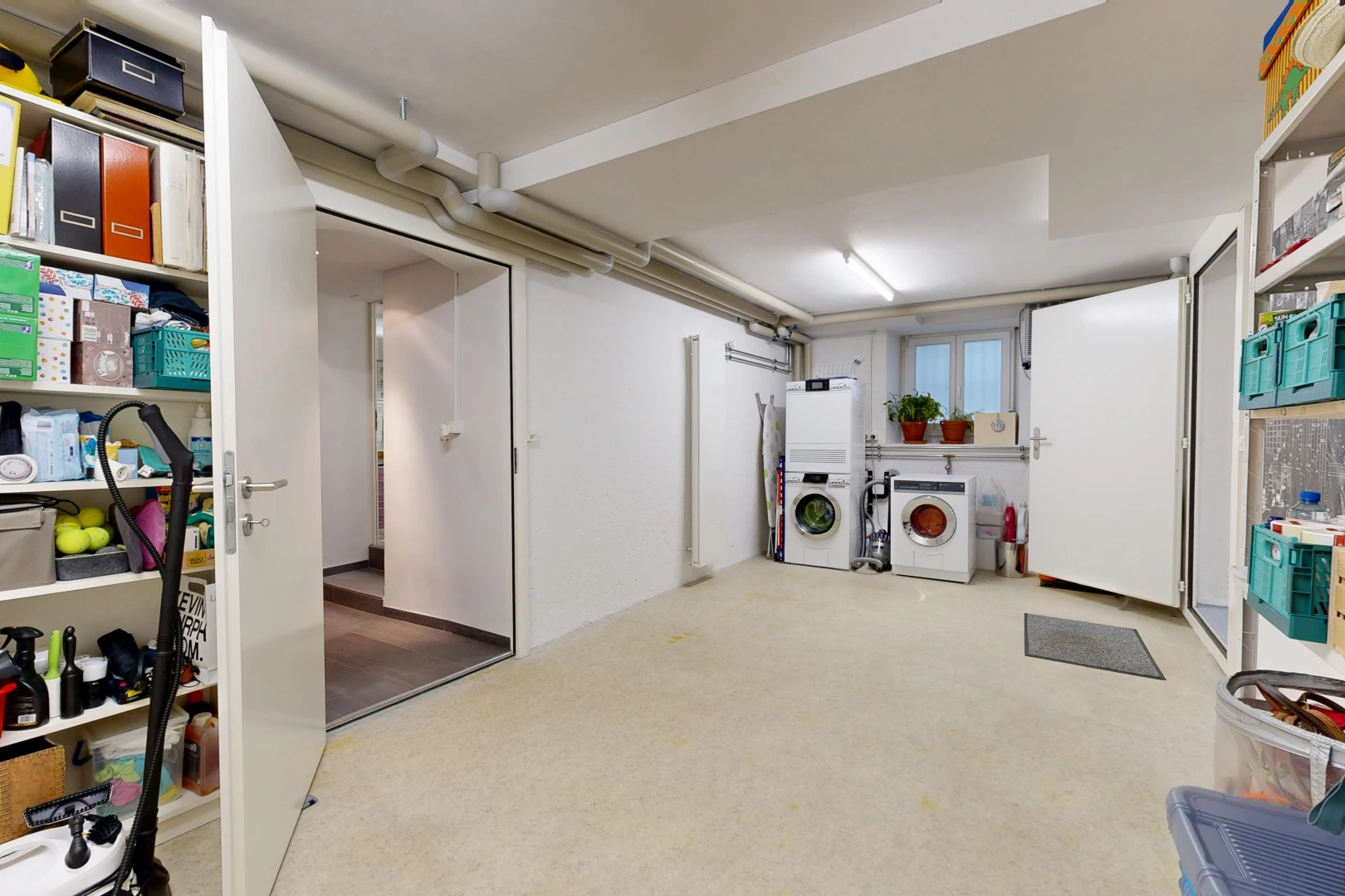 wäschekammer mit keller, wäscherei, inside property, drywall, und gipskartonwand