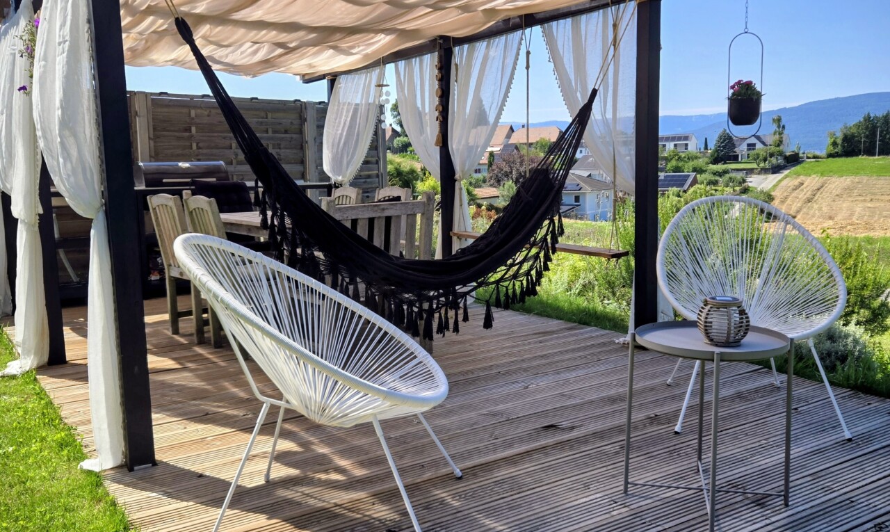 balkon mit day time, deck, blick auf die berge, und mountain view