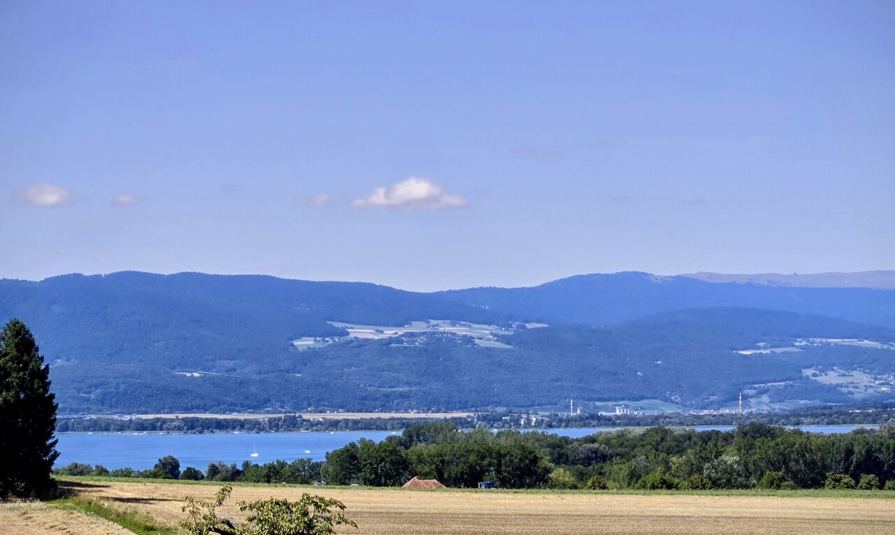 blick auf die berge mit blick auf die berge, mountain view, day time, seesicht, und water view