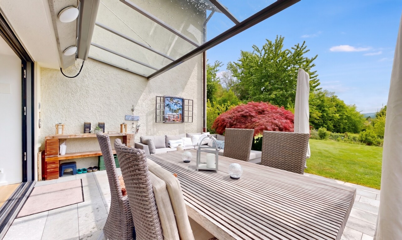terrasse mit day time, from property, und rasen