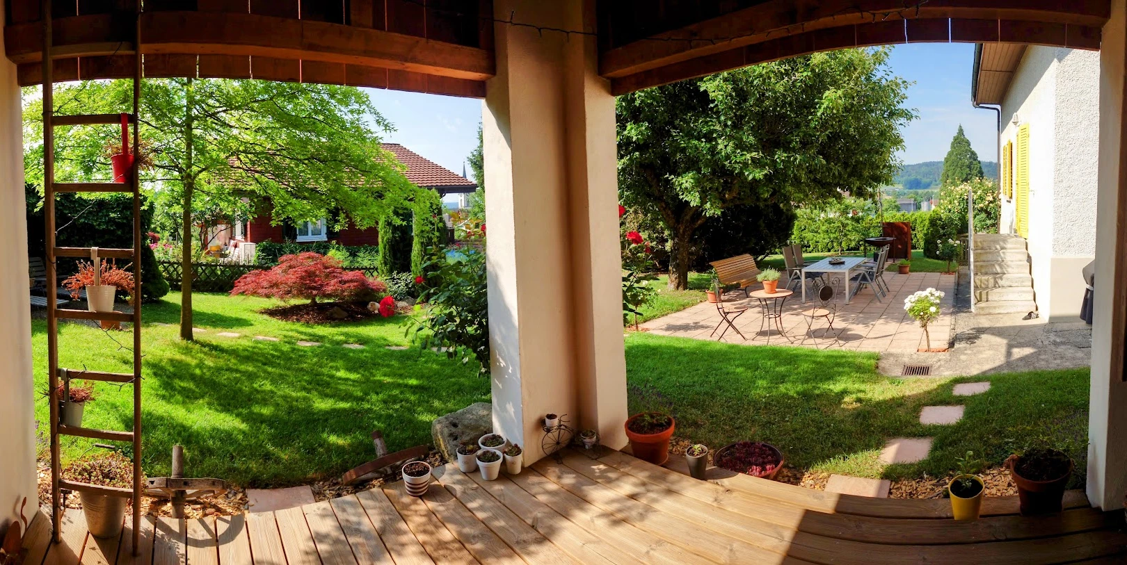 garten mit rasen, terrasse, und deck