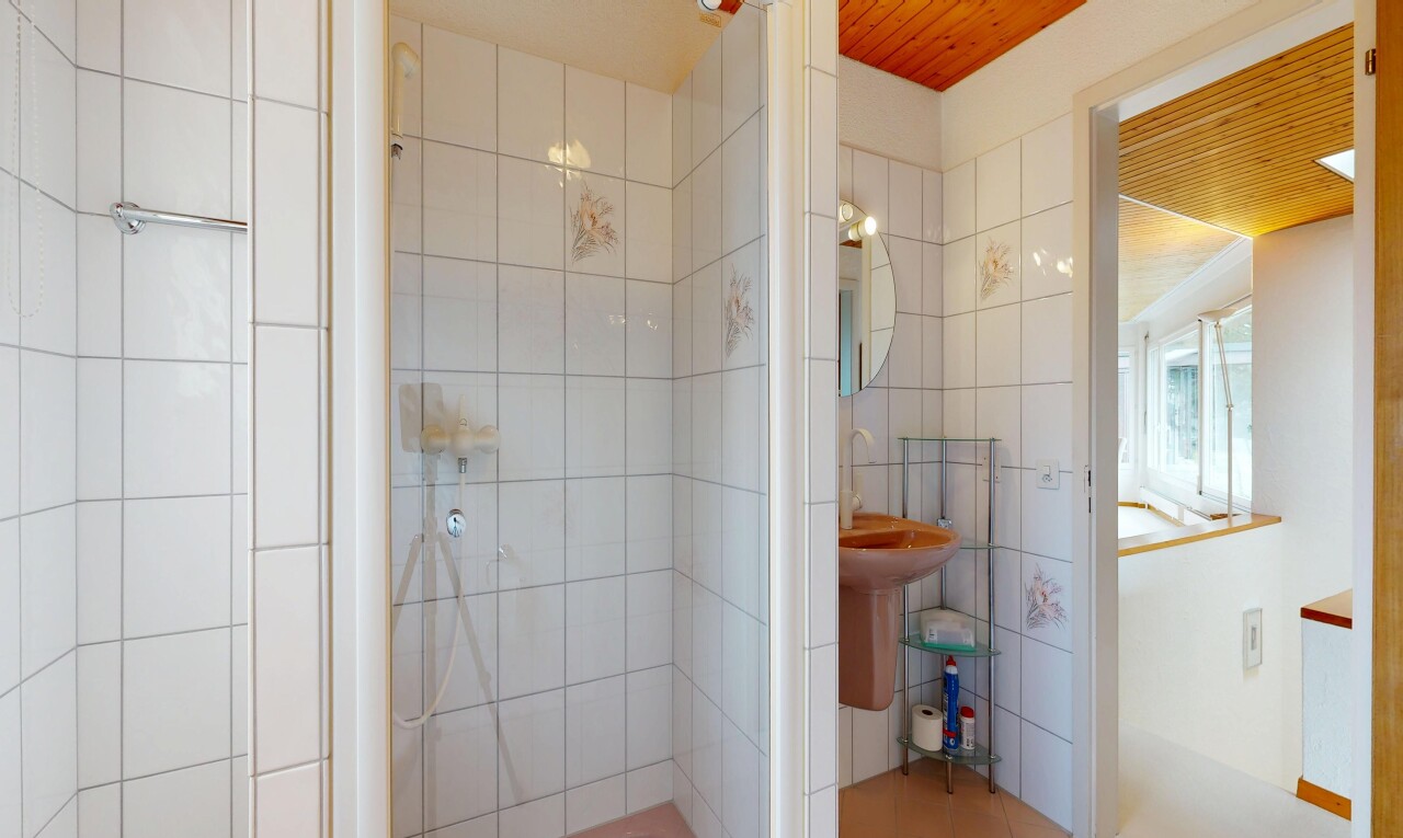 full bath with walk in shower