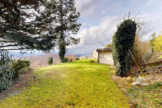jardin avec pelouse, day time, et from property