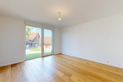 pièce vide avec day time, cloison sèche, drywall, lumière naturelle, et natural light