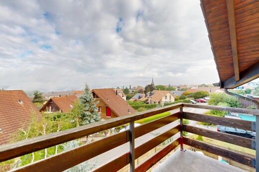 balcony featuring a residential view